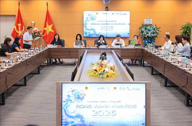 Quang cảnh lễ công bố “Giải thưởng Việt Nam Rồng Xanh - Viet Nam Rong Xanh Awards” . Ảnh: Hoàng Hiếu - TTXVN